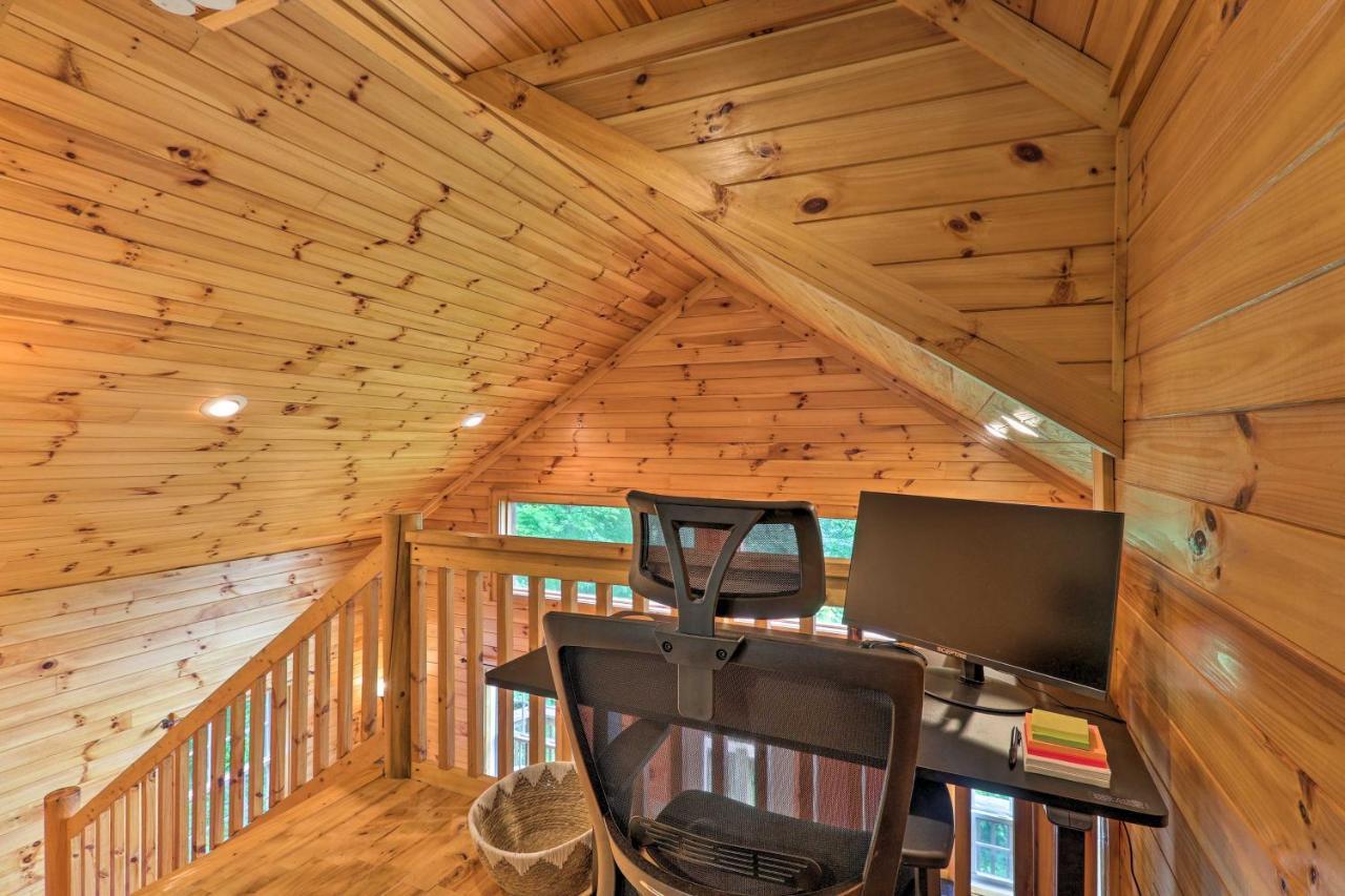 Cozy Boone Cabin With Deck Close To Downtown! Luaran gambar