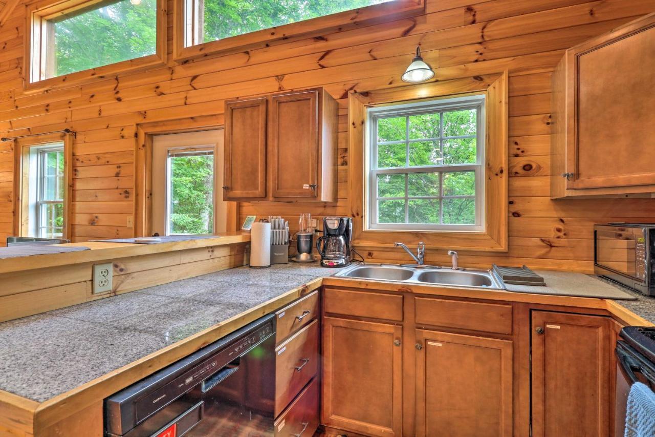 Cozy Boone Cabin With Deck Close To Downtown! Luaran gambar